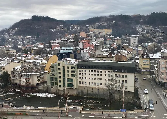 Balkan Tower- Viktoria Апартаменты Габрово